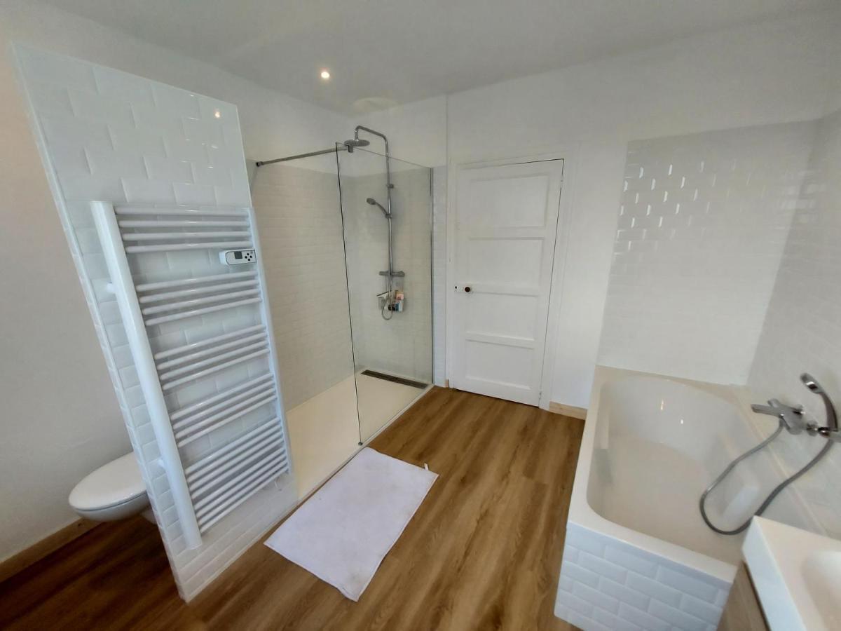Maison Au Coeur Du Bourg, Plages A Pied Plougasnou Eksteriør billede